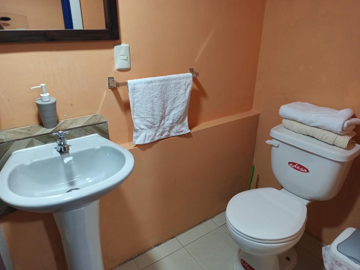 Habitaciones Alkimya Loja Luaran gambar
